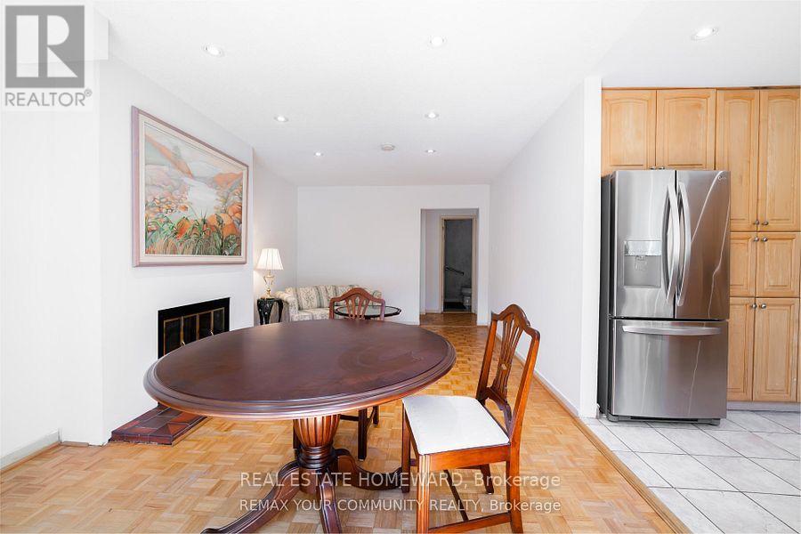 27 Drumern Crescent, Richmond Hill, Ontario  L4C 5H9 - Photo 11 - N13777582