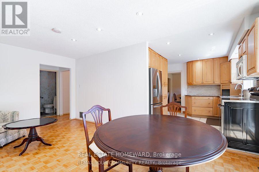 27 Drumern Crescent, Richmond Hill, Ontario  L4C 5H9 - Photo 12 - N13777582