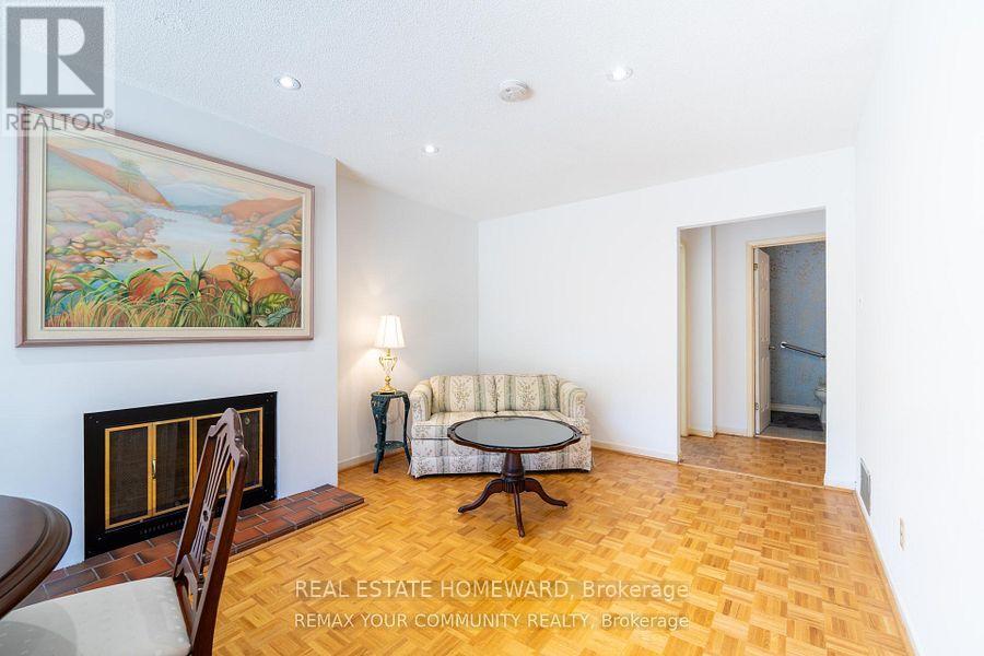 27 Drumern Crescent, Richmond Hill, Ontario  L4C 5H9 - Photo 13 - N13777582