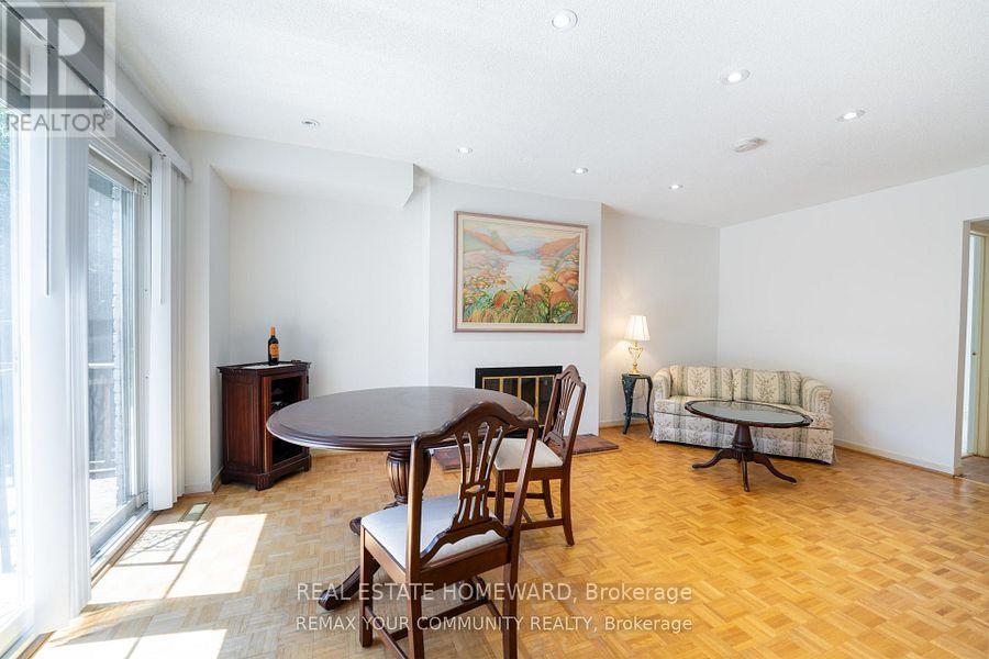 27 Drumern Crescent, Richmond Hill, Ontario  L4C 5H9 - Photo 14 - N13777582