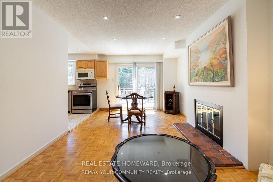 27 Drumern Crescent, Richmond Hill, Ontario  L4C 5H9 - Photo 16 - N13777582