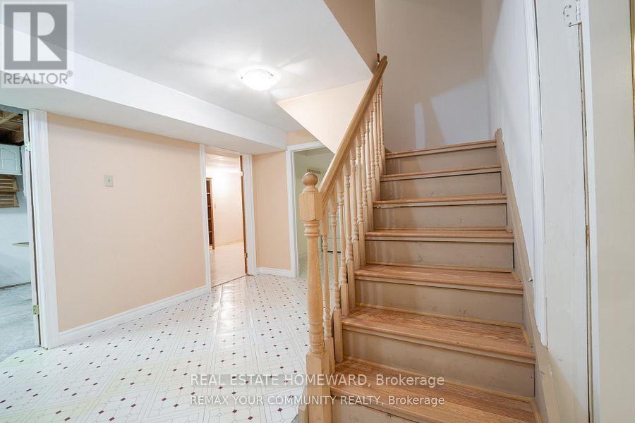 27 Drumern Crescent, Richmond Hill, Ontario  L4C 5H9 - Photo 37 - N13777582