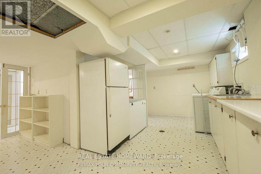 27 Drumern Crescent, Richmond Hill, Ontario  L4C 5H9 - Photo 40 - N13777582