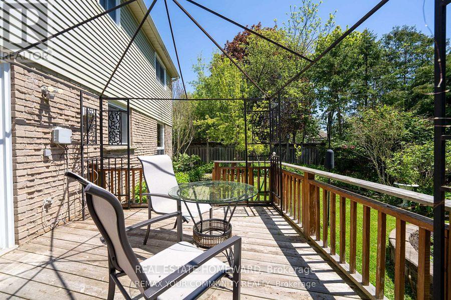 27 Drumern Crescent, Richmond Hill, Ontario  L4C 5H9 - Photo 48 - N13777582