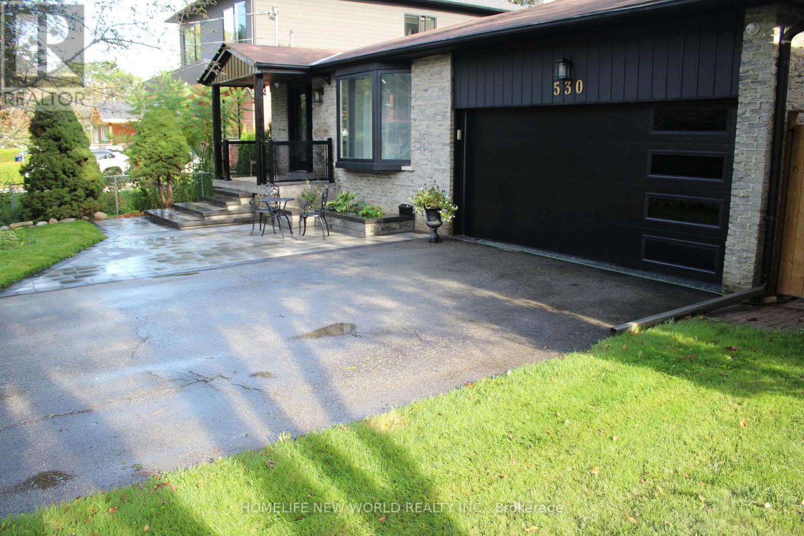 530 Rouge Hills Drive, Toronto, Ontario  M1C 2Z8 - Photo 3 - E13772496