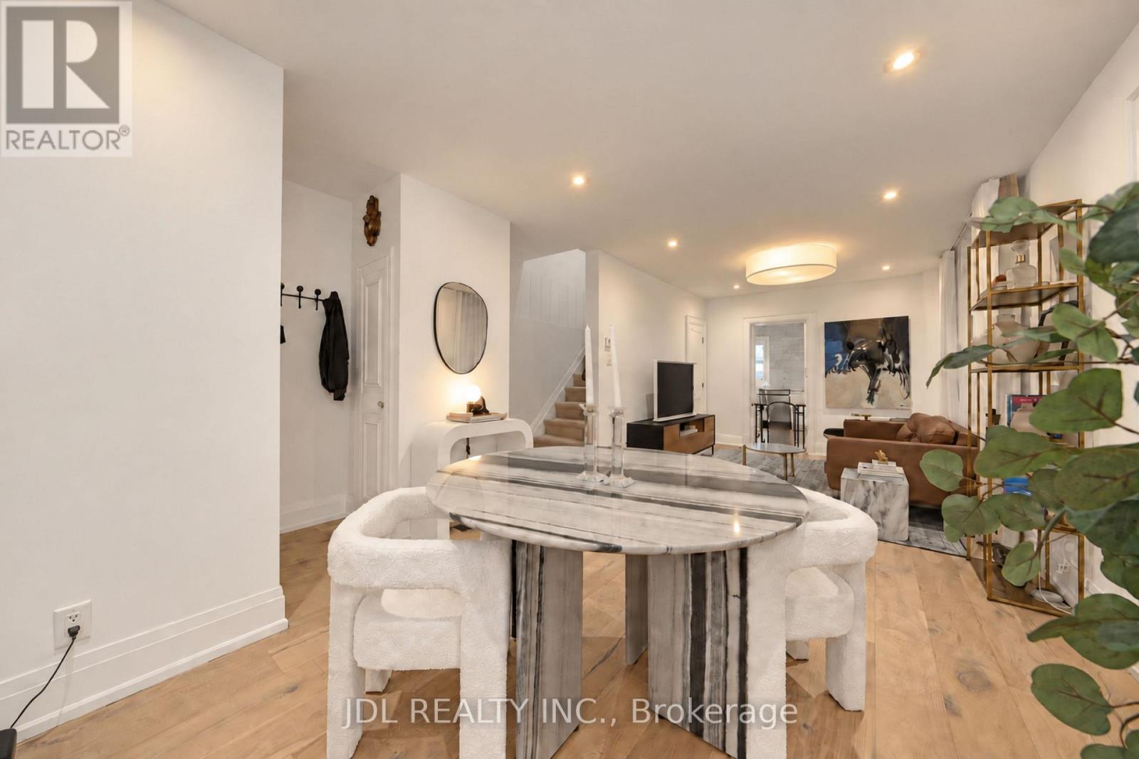 379 Scarborough Road, Toronto, Ontario  M4E 3N1 - Photo 13 - E13774734
