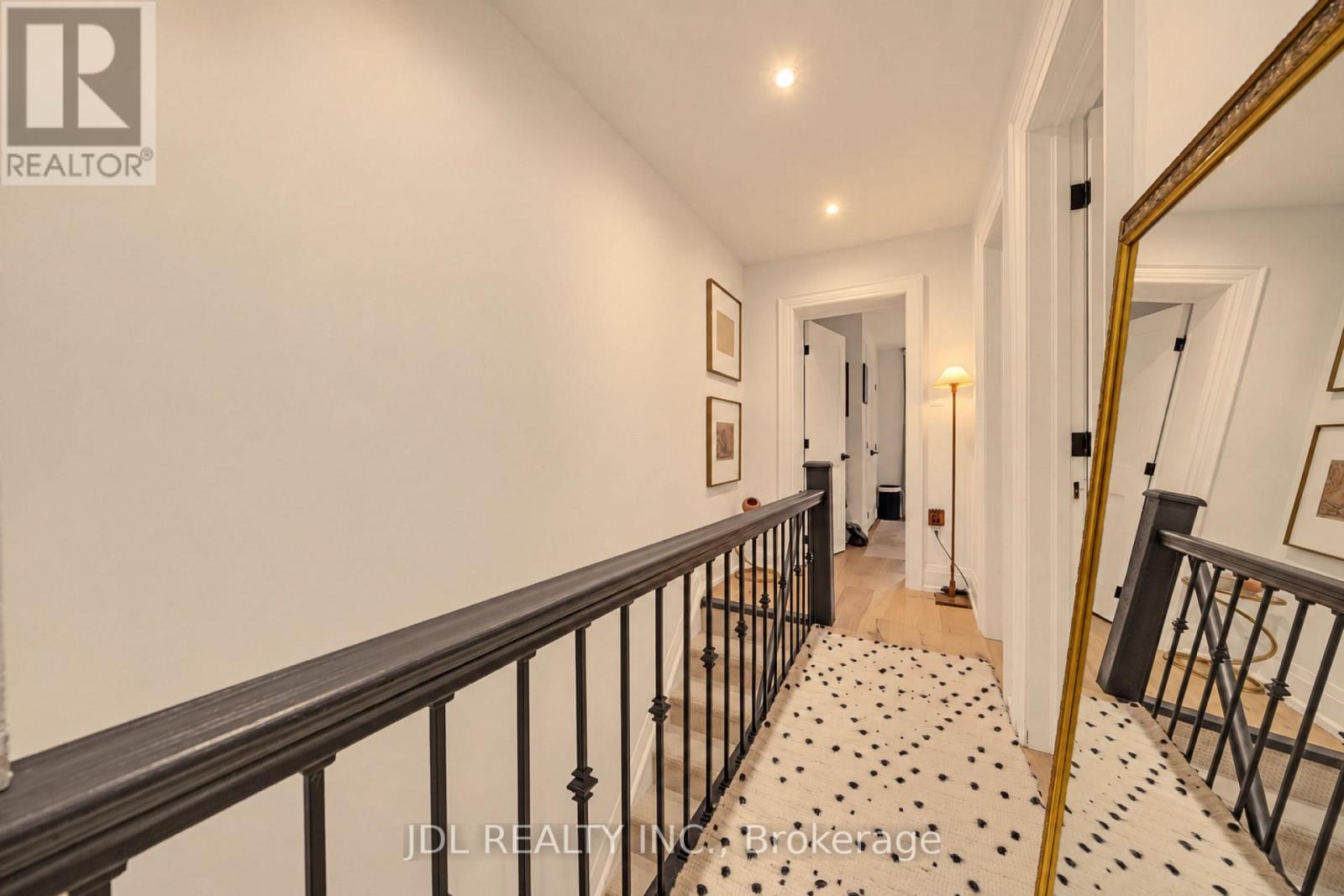 379 Scarborough Road, Toronto, Ontario  M4E 3N1 - Photo 31 - E13774734
