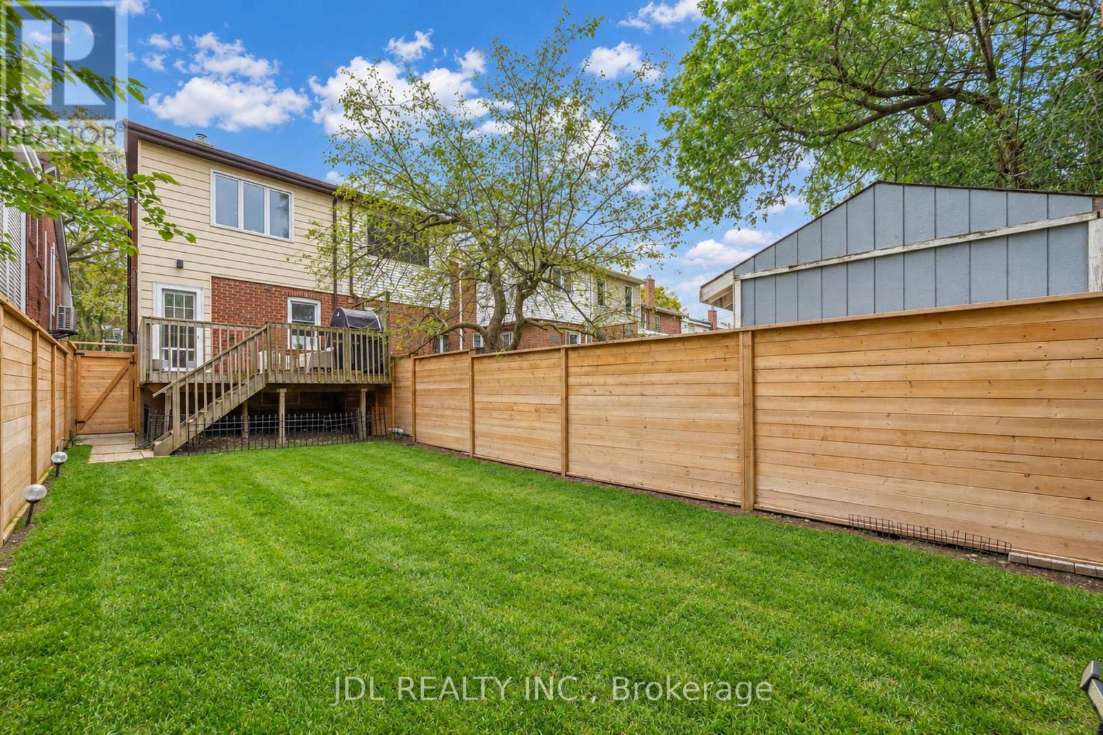 379 Scarborough Road, Toronto, Ontario  M4E 3N1 - Photo 33 - E13774734