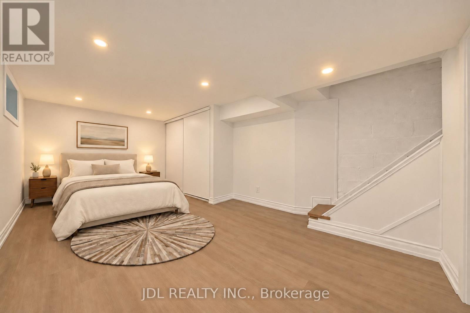 379 Scarborough Road, Toronto, Ontario  M4E 3N1 - Photo 32 - E13774734