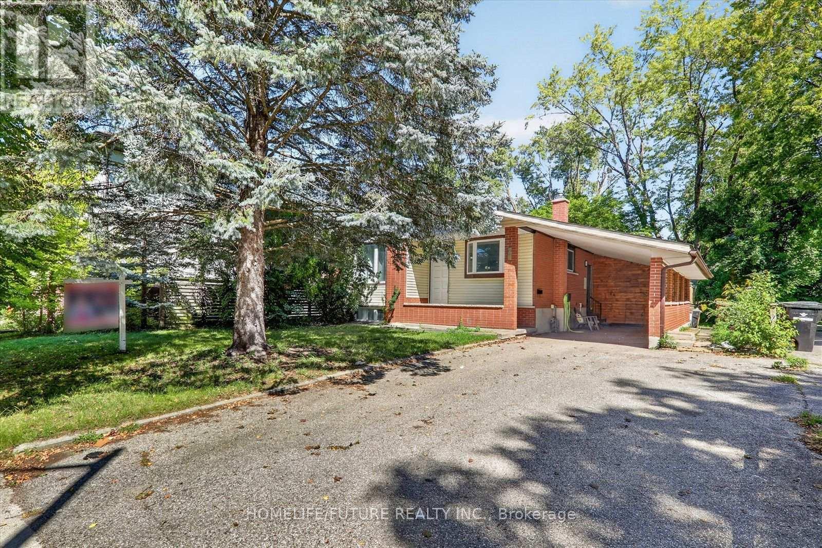 7 Cardill Crescent, Waterloo, Ontario  N2L 3Y7 - Photo 2 - X13733762