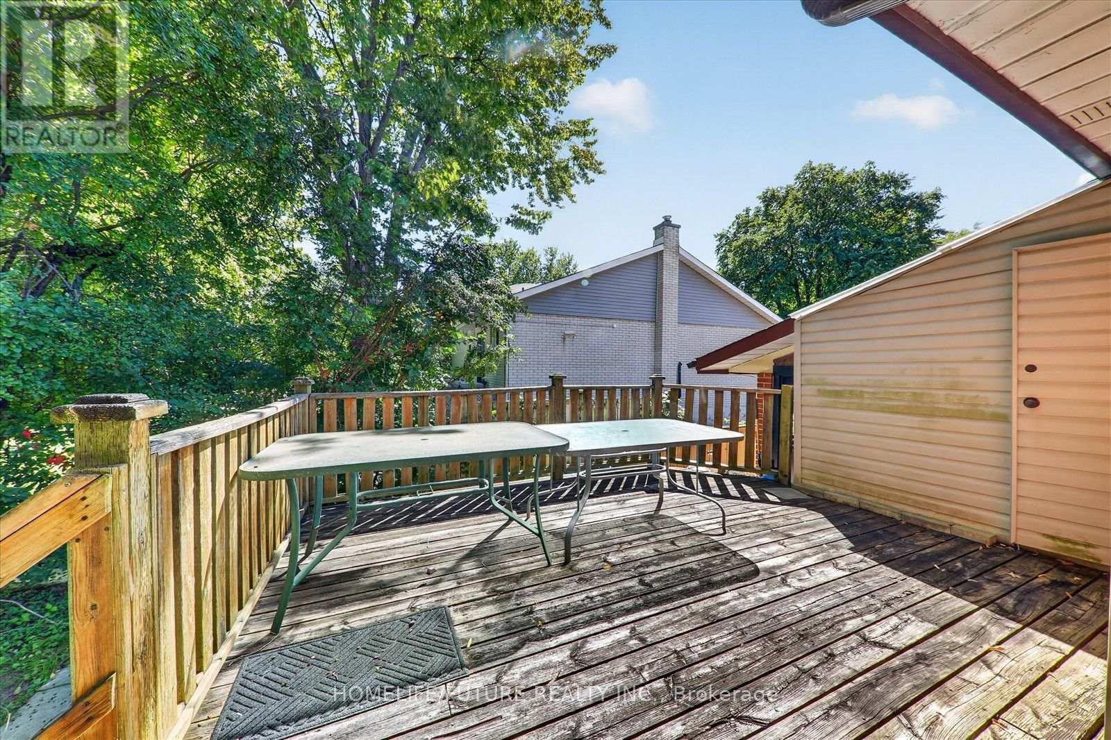7 Cardill Crescent, Waterloo, Ontario  N2L 3Y7 - Photo 19 - X13733762