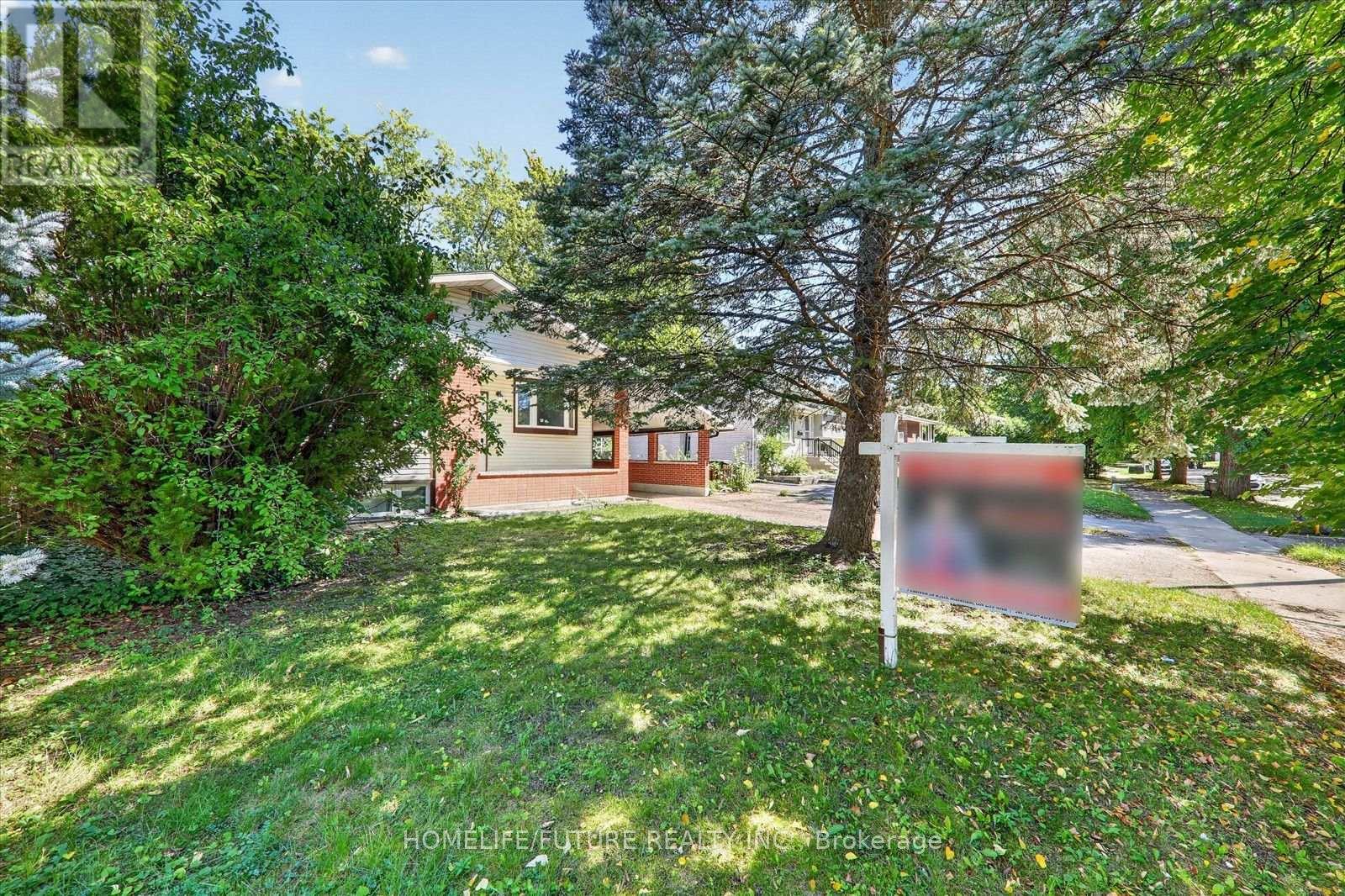 7 Cardill Crescent, Waterloo, Ontario  N2L 3Y7 - Photo 3 - X13733762