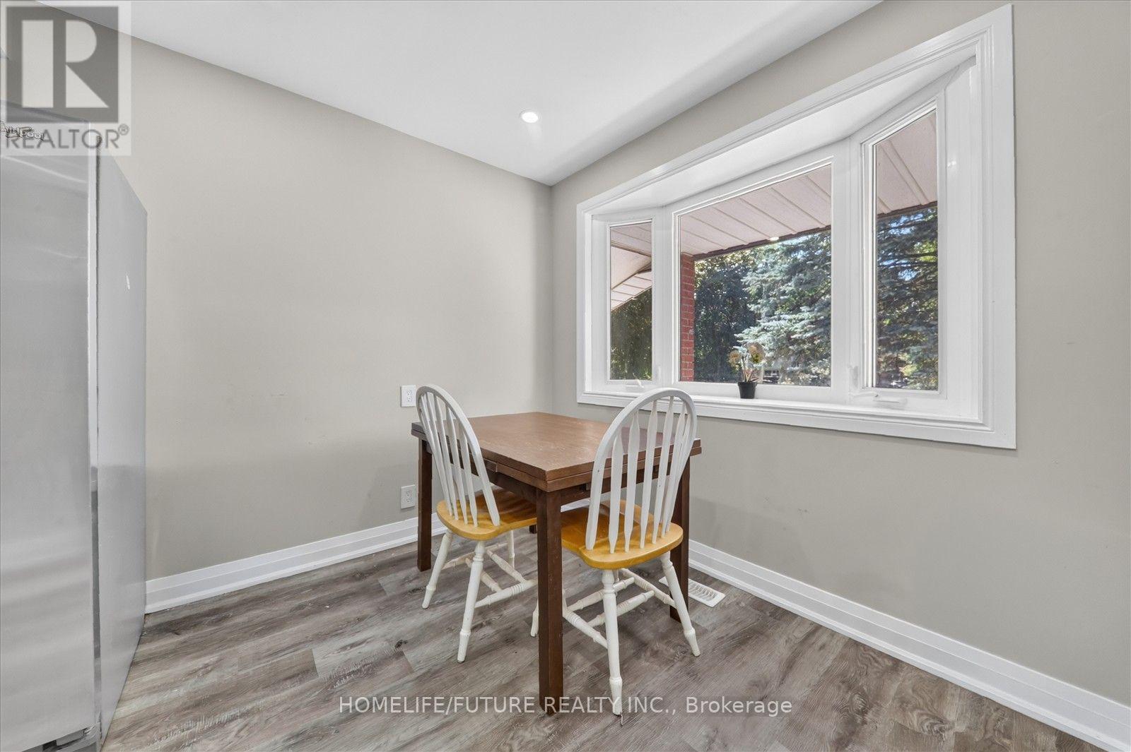 7 Cardill Crescent, Waterloo, Ontario  N2L 3Y7 - Photo 6 - X13733762