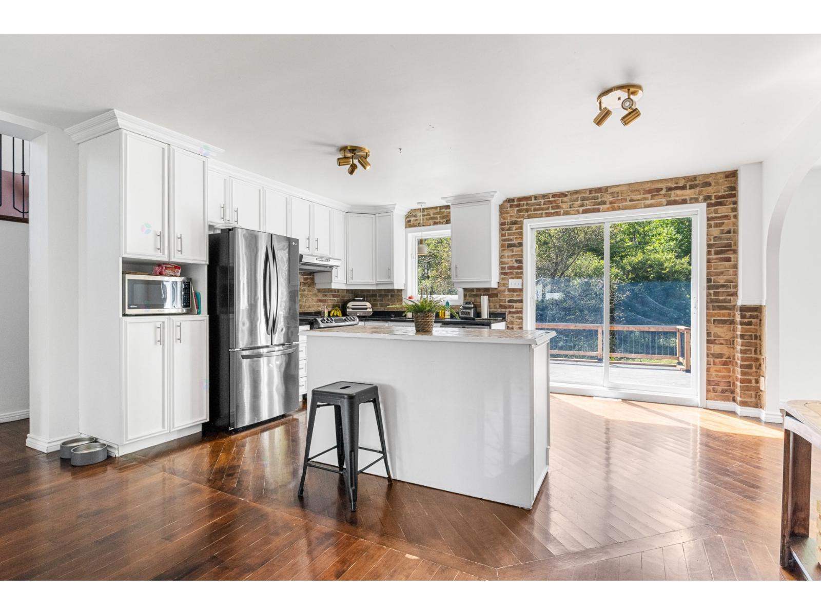 1006 Rue Pépin Magog Quebec Canada J1X3W2 2