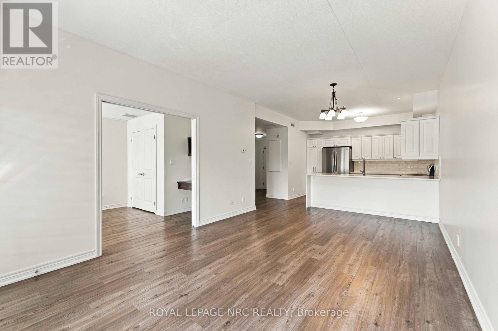 312 - 4644 Pettit Avenue, Niagara Falls, Ontario L2E 0B4 - Photo 13 - X13777598