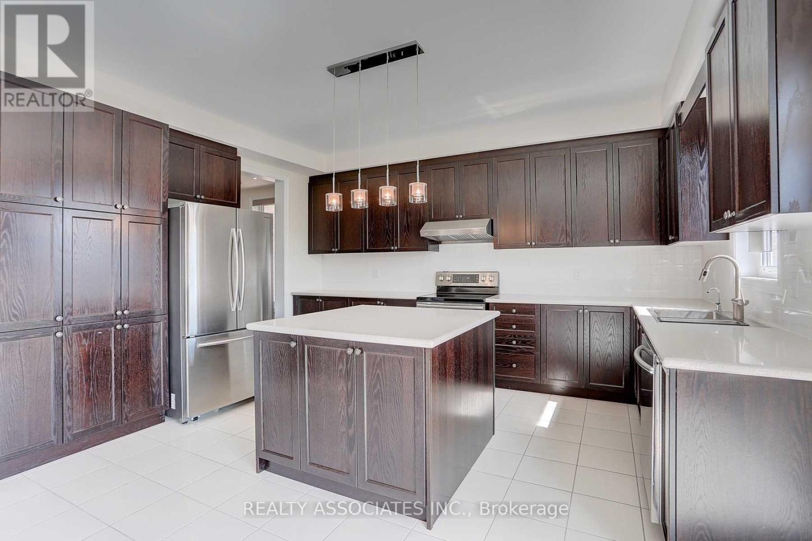 153 Roy Harper Avenue, Aurora, Ontario L4G 0V6 - Photo 12 - N13777608