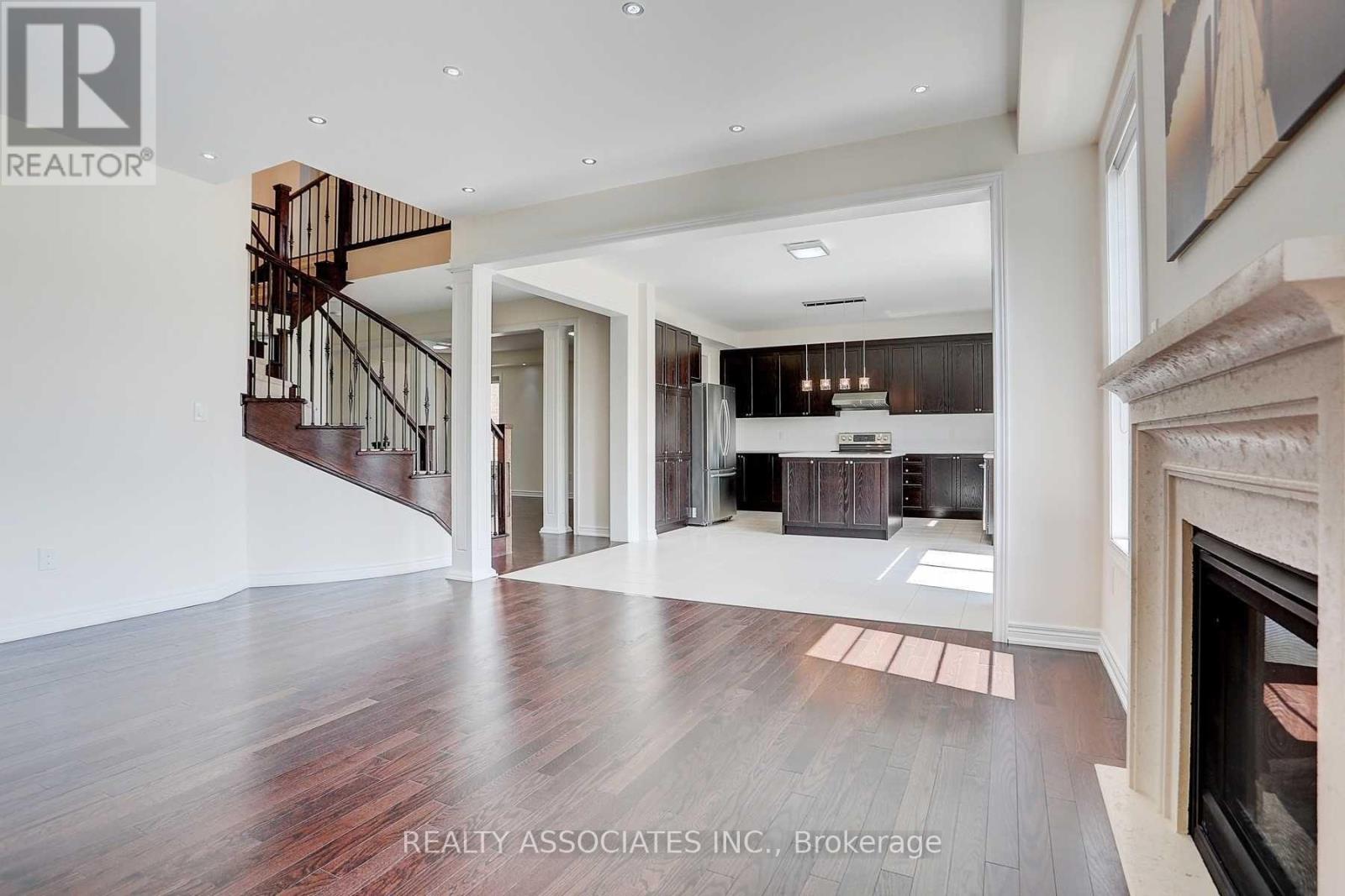 153 Roy Harper Avenue, Aurora, Ontario L4G 0V6 - Photo 15 - N13777608