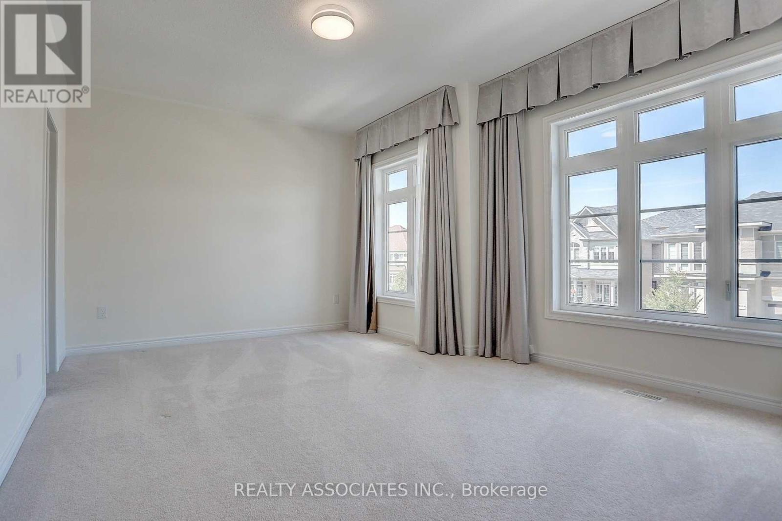 153 Roy Harper Avenue, Aurora, Ontario L4G 0V6 - Photo 23 - N13777608