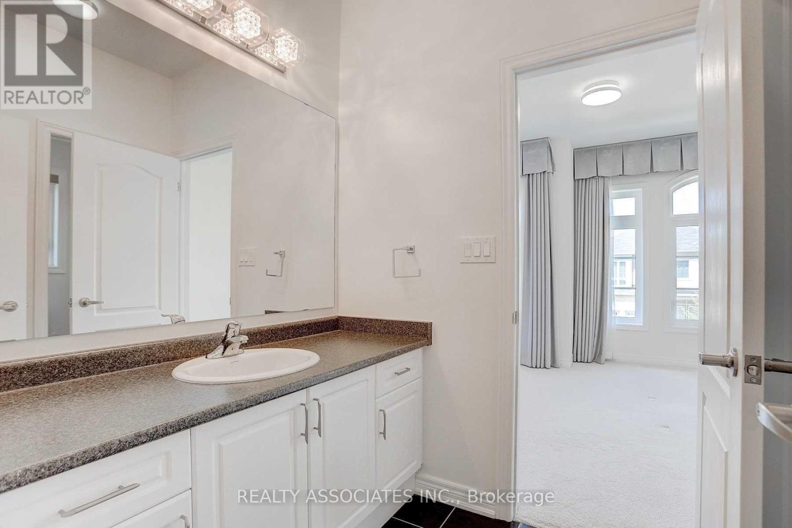 153 Roy Harper Avenue, Aurora, Ontario L4G 0V6 - Photo 26 - N13777608