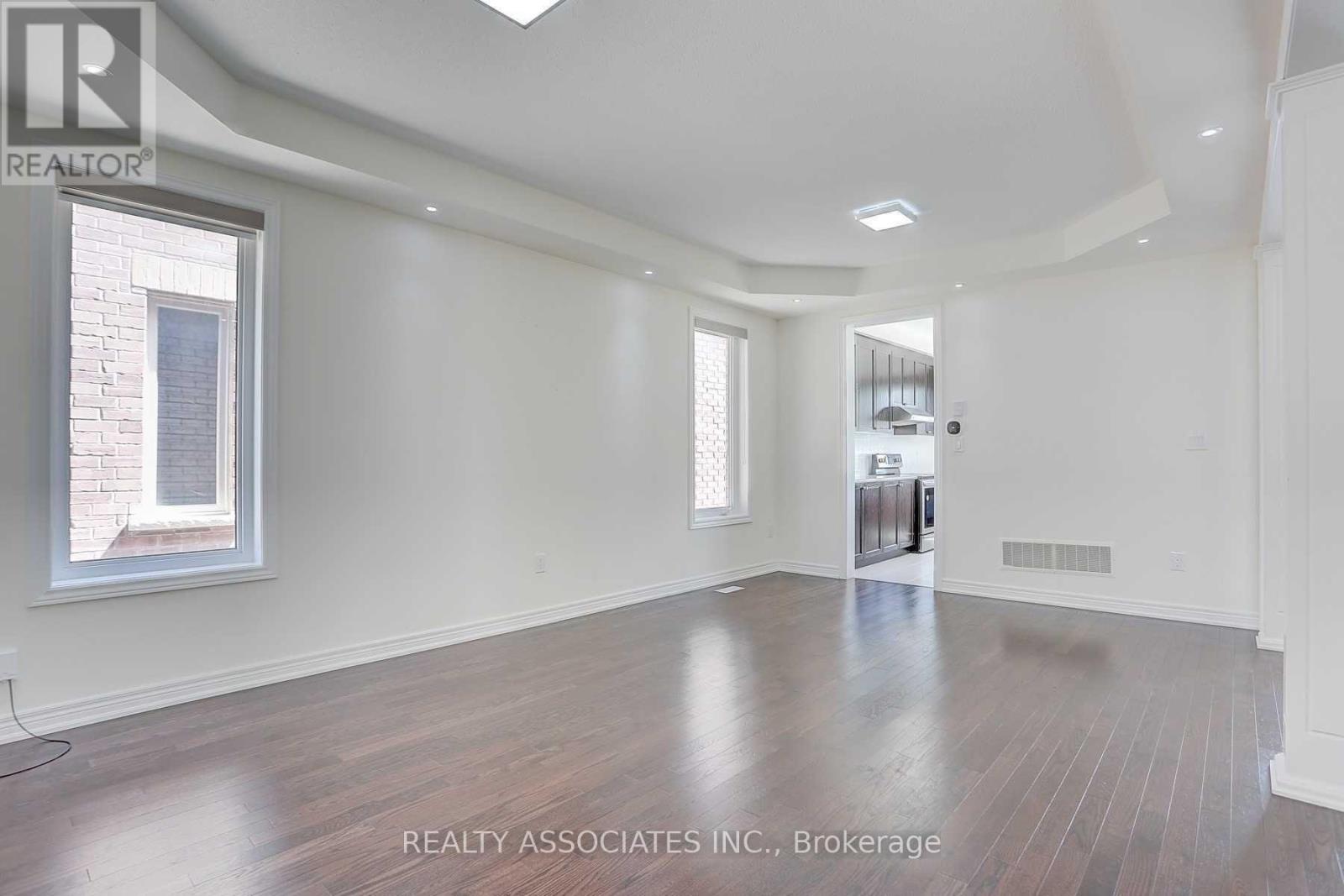 153 Roy Harper Avenue, Aurora, Ontario L4G 0V6 - Photo 6 - N13777608
