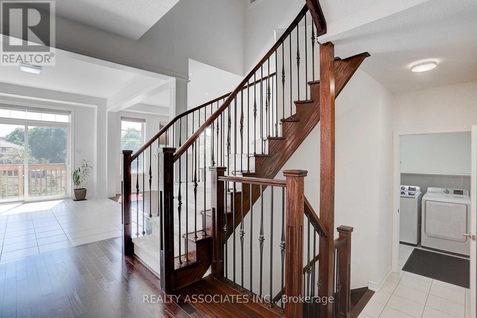 153 Roy Harper Avenue, Aurora, Ontario L4G 0V6 - Photo 8 - N13777608