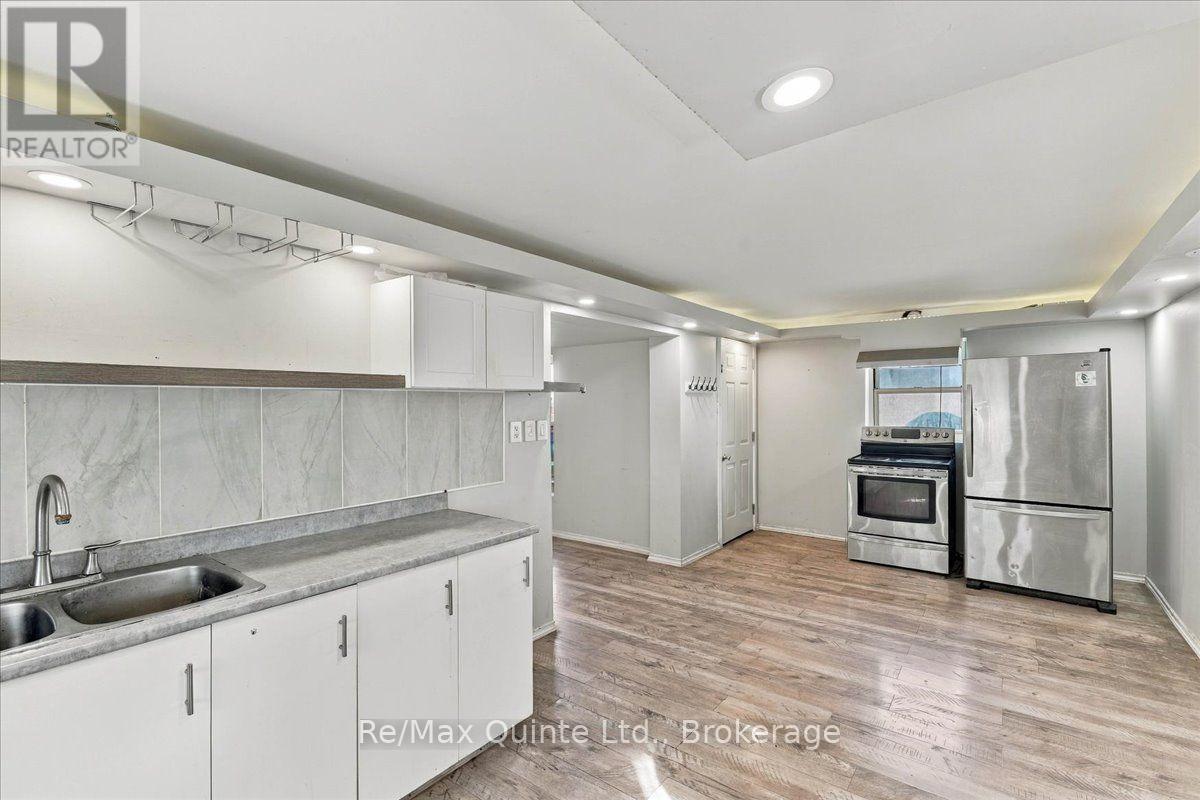 13 Boswell Street, Belleville, Ontario  K8P 3K7 - Photo 6 - X13776594