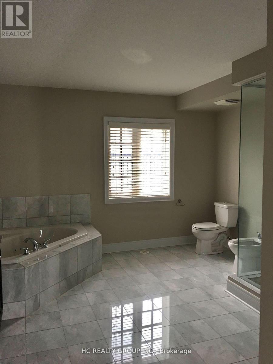 37 Rouge Valley Drive W, Markham, Ontario  L6G 0C1 - Photo 11 - N13777620