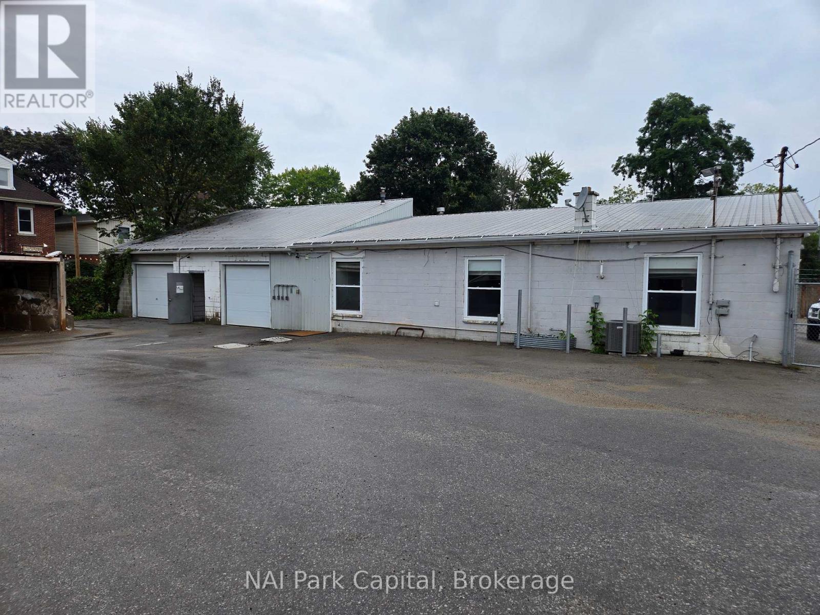 15 Smith Avenue, Guelph, Ontario  N1E 5V4 - Photo 4 - X13777602