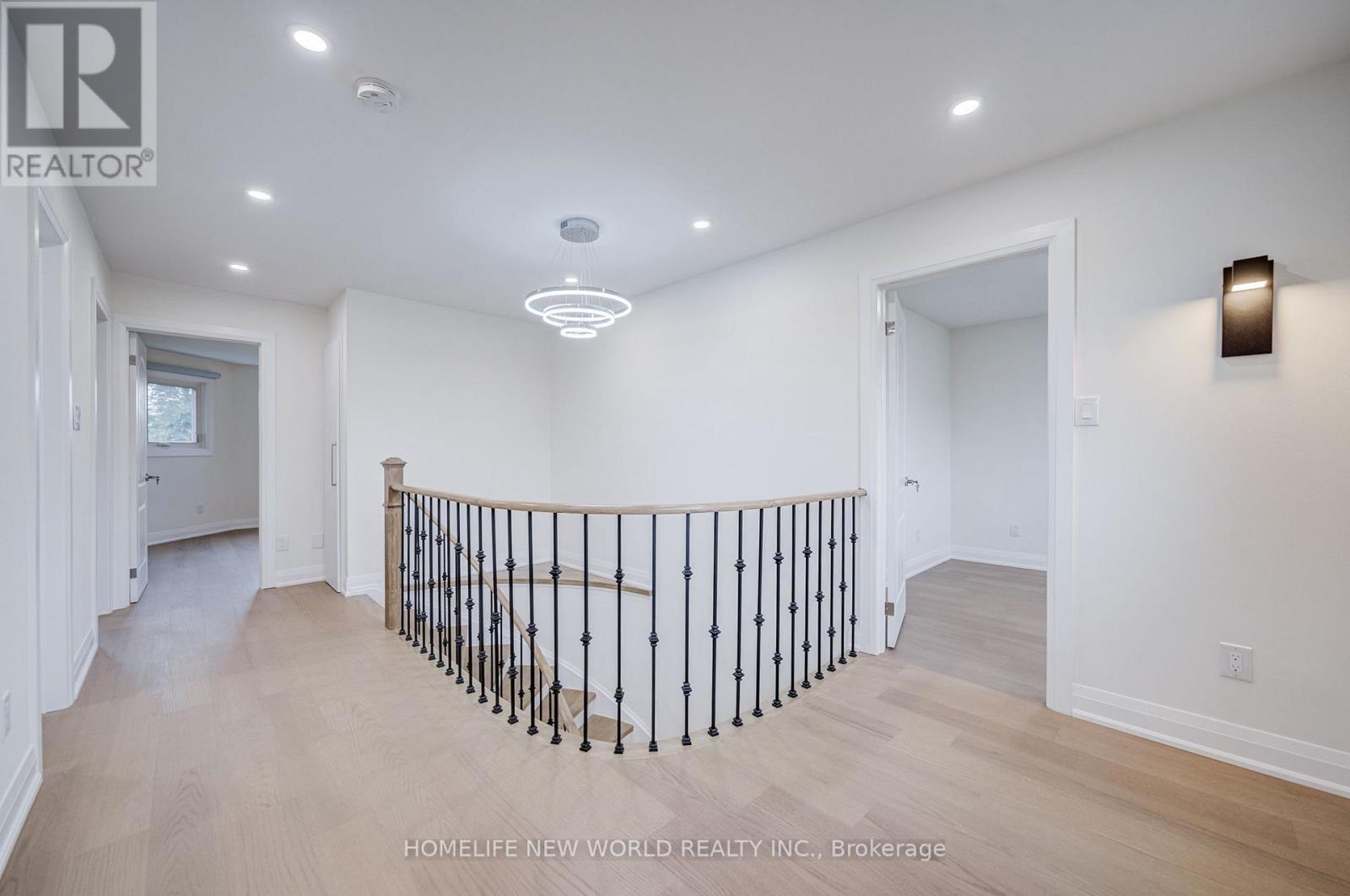 199 Harrowsmith Drive W, Mississauga, Ontario  L5R 1R8 - Photo 19 - W13777606