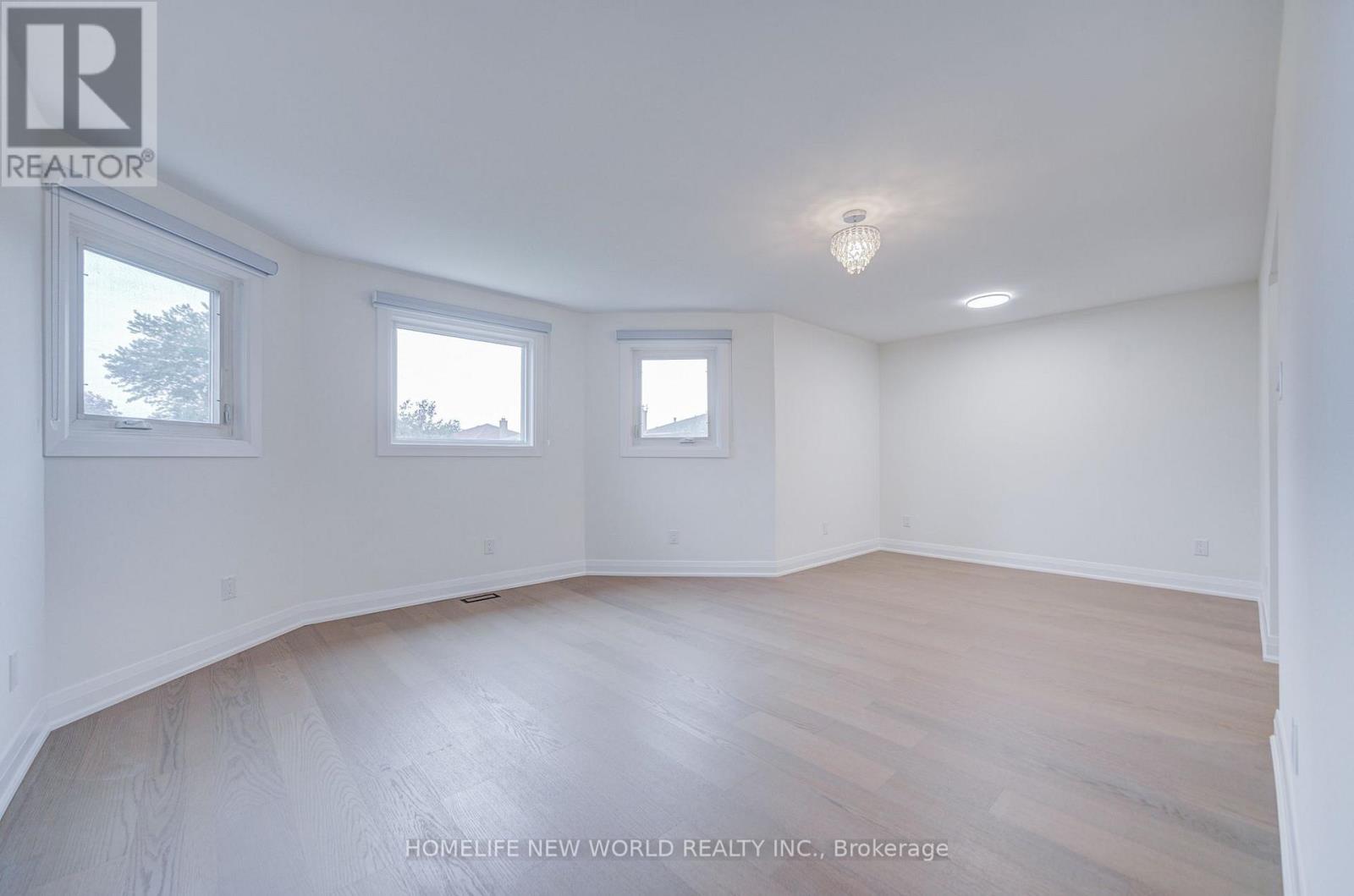 199 Harrowsmith Drive W, Mississauga, Ontario  L5R 1R8 - Photo 20 - W13777606