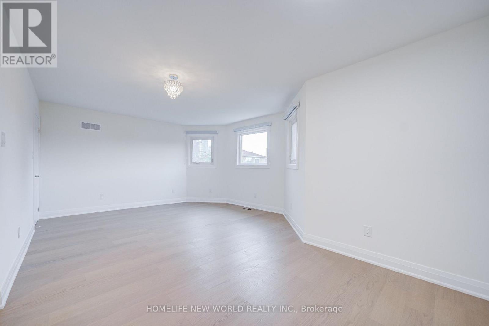 199 Harrowsmith Drive W, Mississauga, Ontario  L5R 1R8 - Photo 21 - W13777606