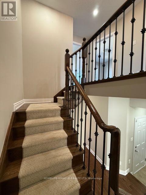 48 Pendulum Circle, Brampton, Ontario  L6R 3N6 - Photo 20 - W13777622
