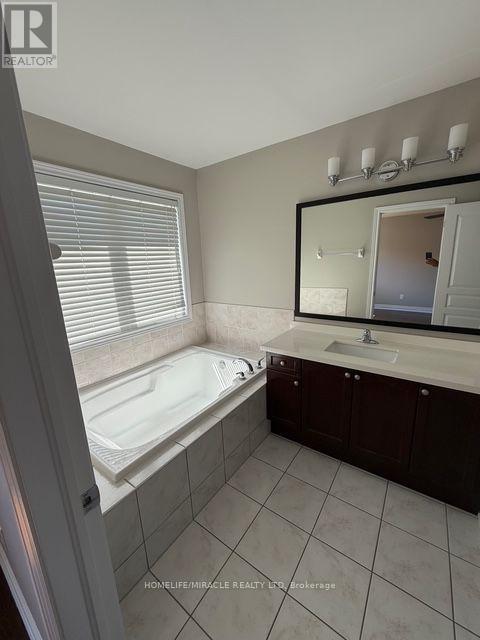48 Pendulum Circle, Brampton, Ontario  L6R 3N6 - Photo 28 - W13777622