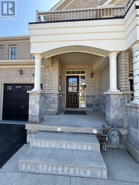 48 Pendulum Circle, Brampton, Ontario  L6R 3N6 - Photo 3 - W13777622