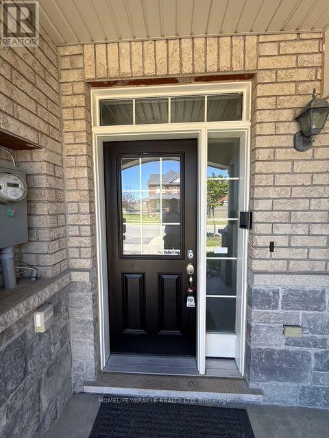 48 Pendulum Circle, Brampton, Ontario  L6R 3N6 - Photo 4 - W13777622