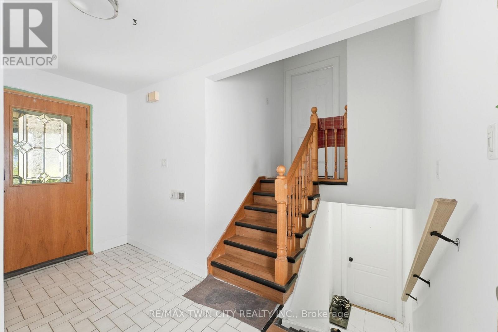 Upper Level - 58 Tupper Crescent, Kitchener, Ontario  N2B 2X9 - Photo 7 - X13777600