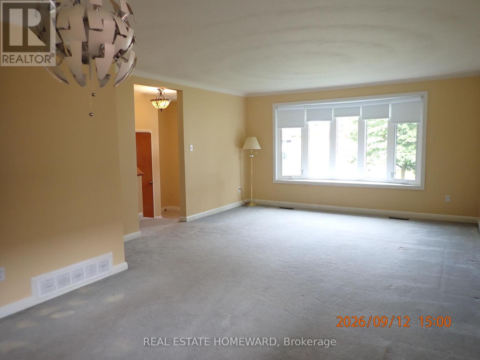 Front - 56 Perivale Crescent, Toronto, Ontario  M1J 2C3 - Photo 12 - E13622004
