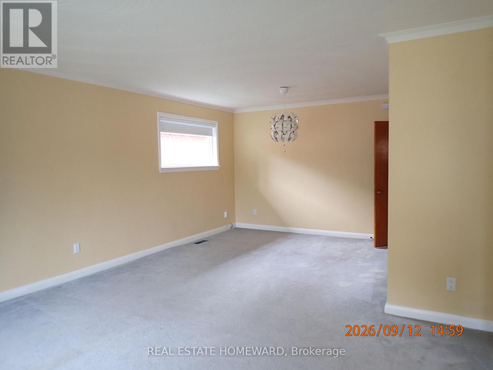 Front - 56 Perivale Crescent, Toronto, Ontario  M1J 2C3 - Photo 11 - E13622004