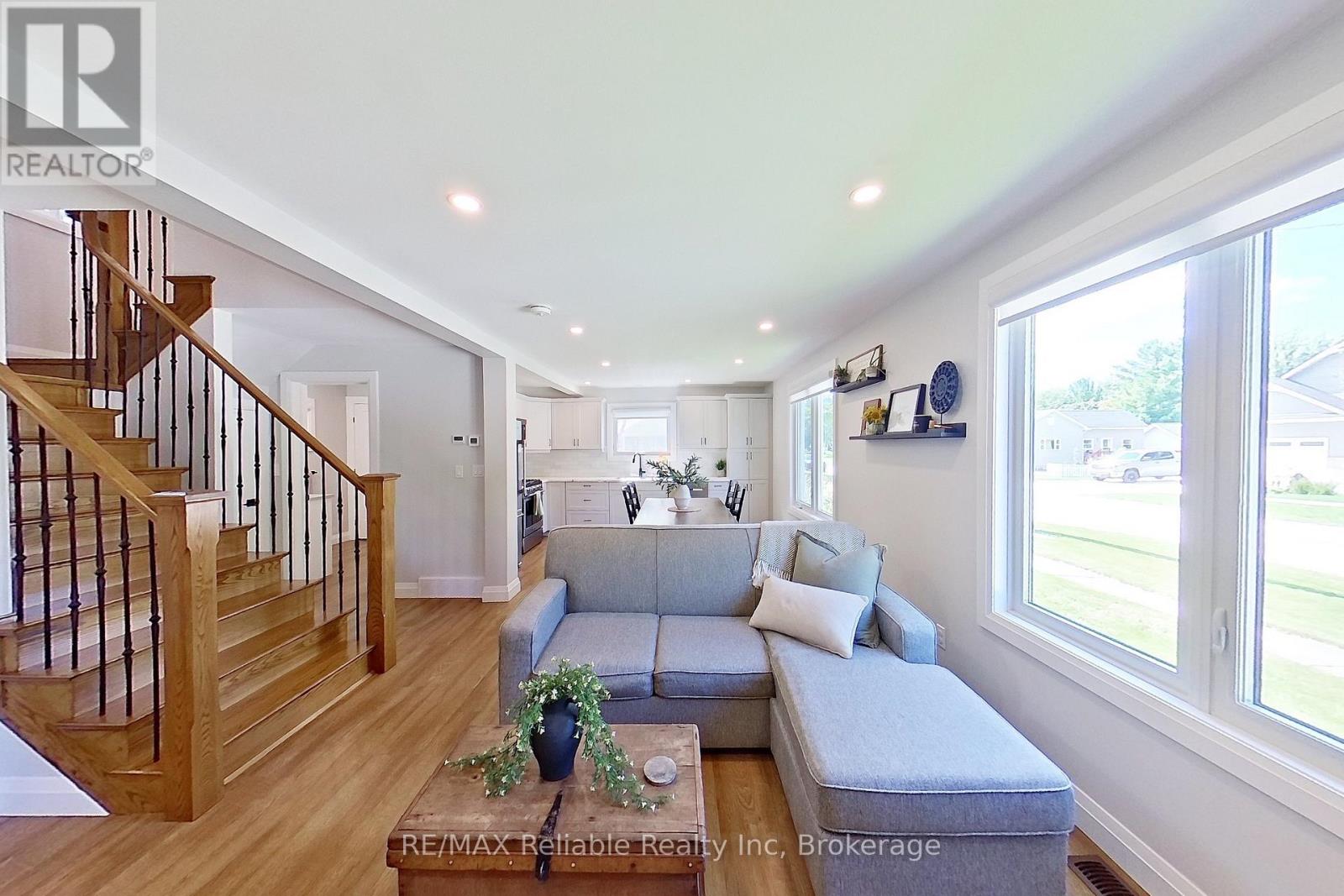 19 Bismark Street, Bluewater, Ontario  N0M 2T0 - Photo 13 - X13777634