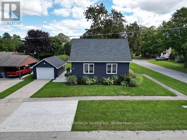 19 Bismark Street, Bluewater, Ontario  N0M 2T0 - Photo 3 - X13777634
