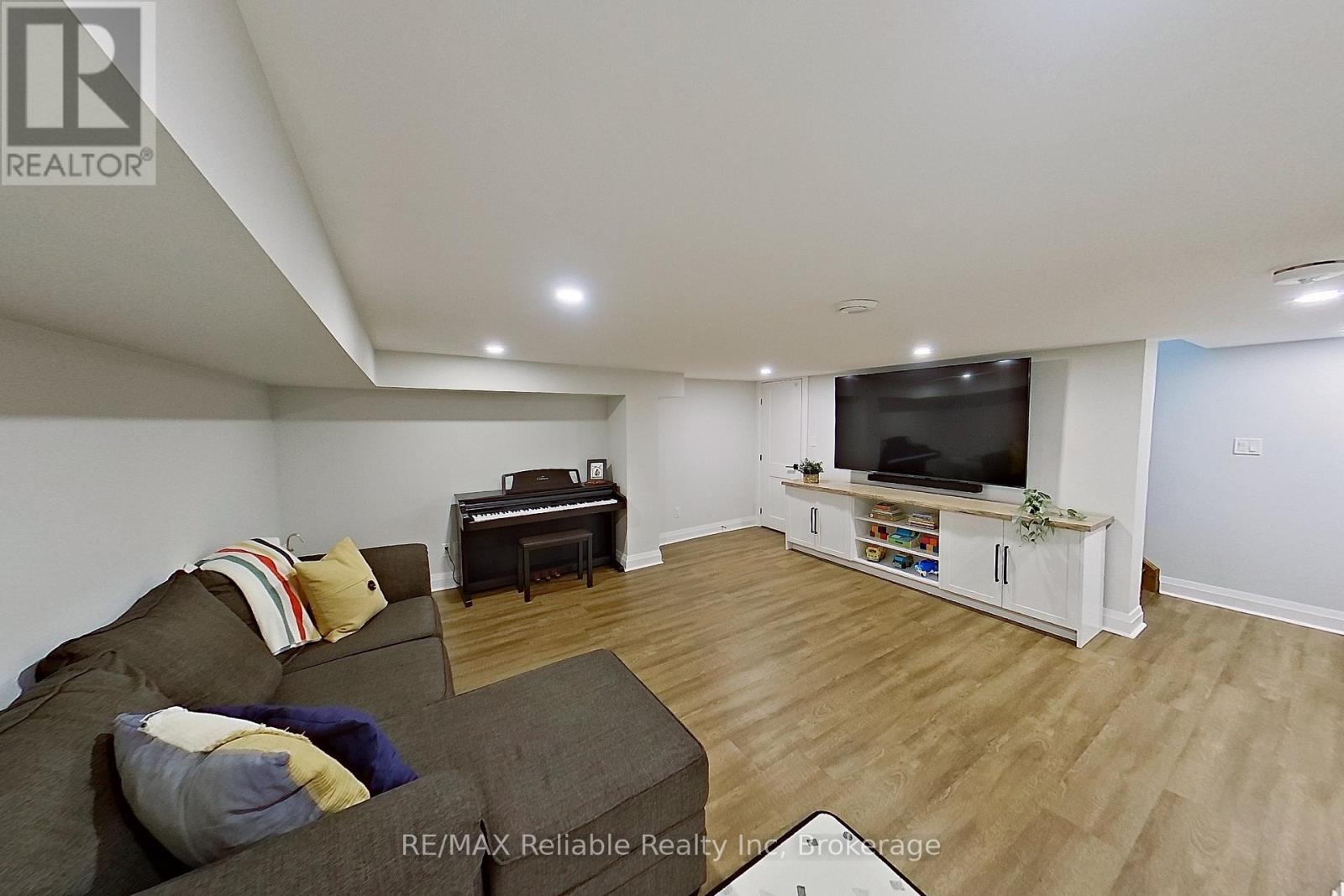 19 Bismark Street, Bluewater, Ontario  N0M 2T0 - Photo 35 - X13777634