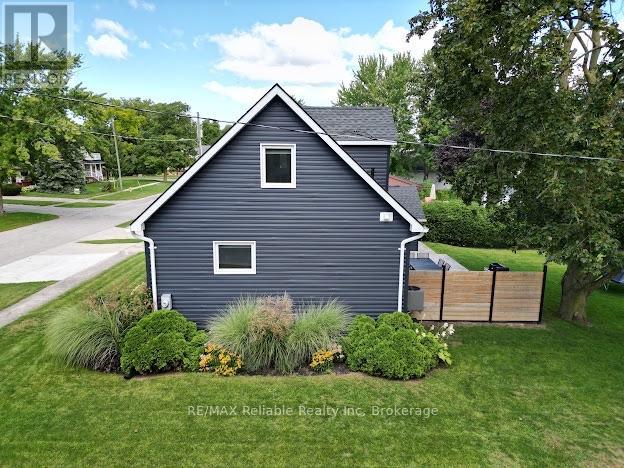 19 Bismark Street, Bluewater, Ontario  N0M 2T0 - Photo 43 - X13777634