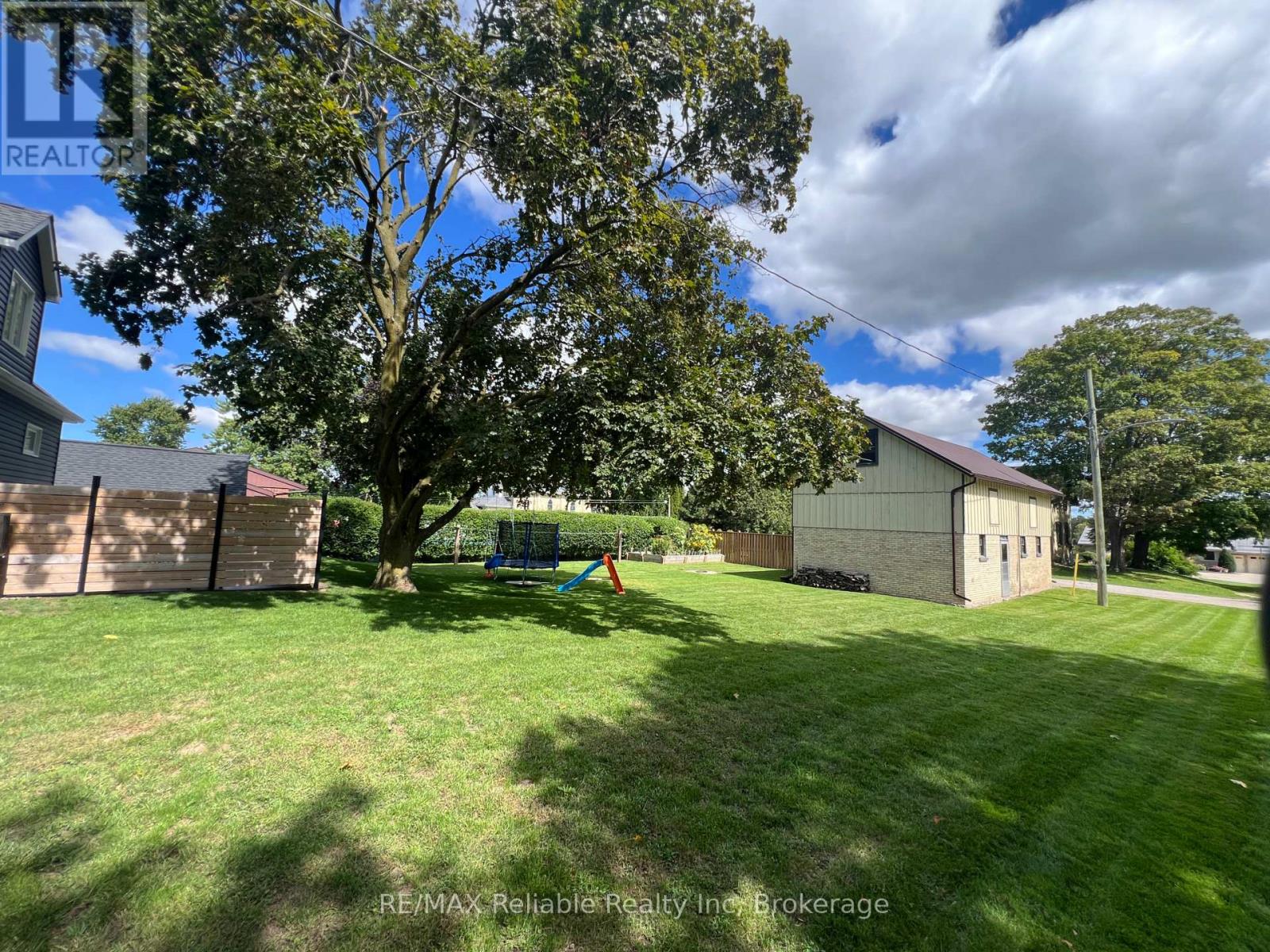 19 Bismark Street, Bluewater, Ontario  N0M 2T0 - Photo 48 - X13777634