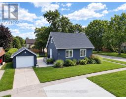 19 BISMARK STREET, bluewater (zurich), Ontario