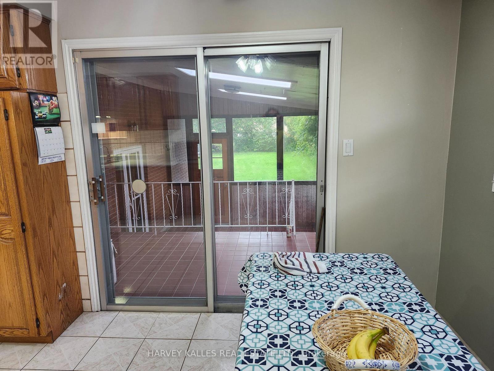 2379 Hensall Street, Mississauga, Ontario  L5A 2T1 - Photo 13 - W13774704
