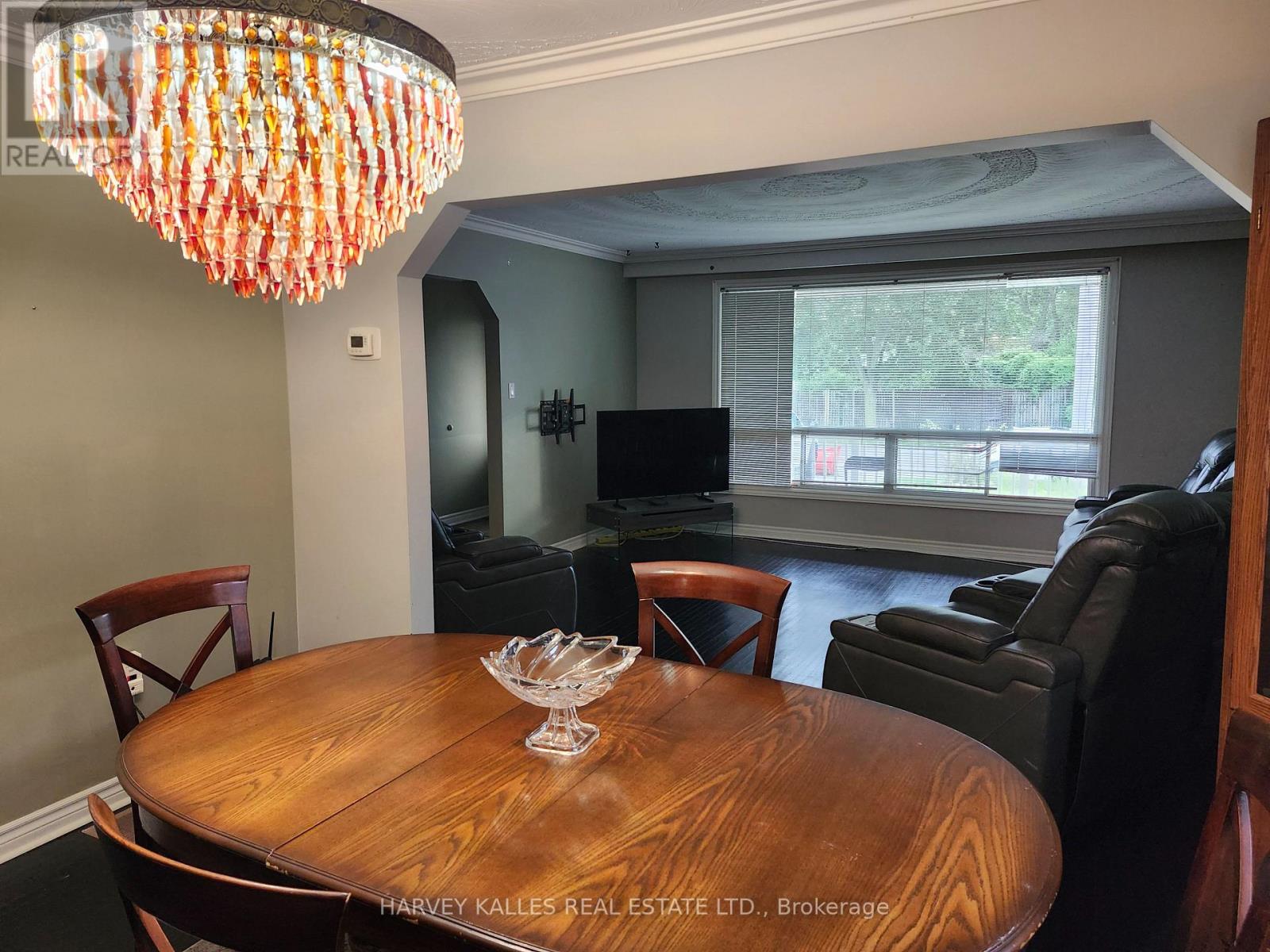 2379 Hensall Street, Mississauga, Ontario  L5A 2T1 - Photo 7 - W13774704