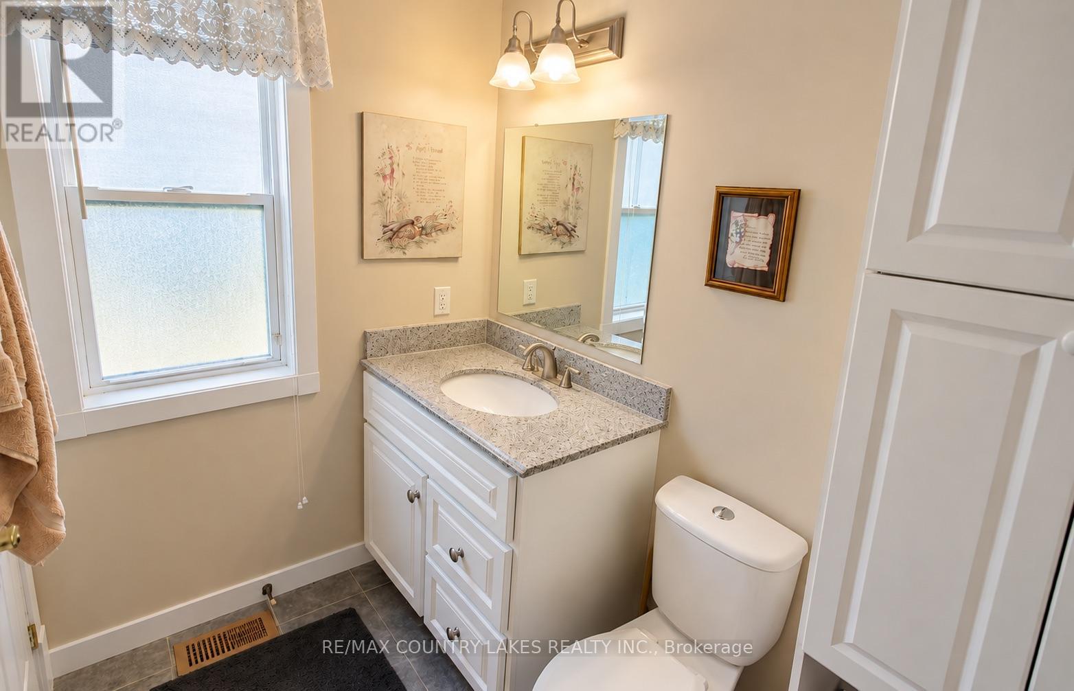 27 Hillcrest Avenue, Kawartha Lakes, Ontario  K0M 2B0 - Photo 21 - X13479290