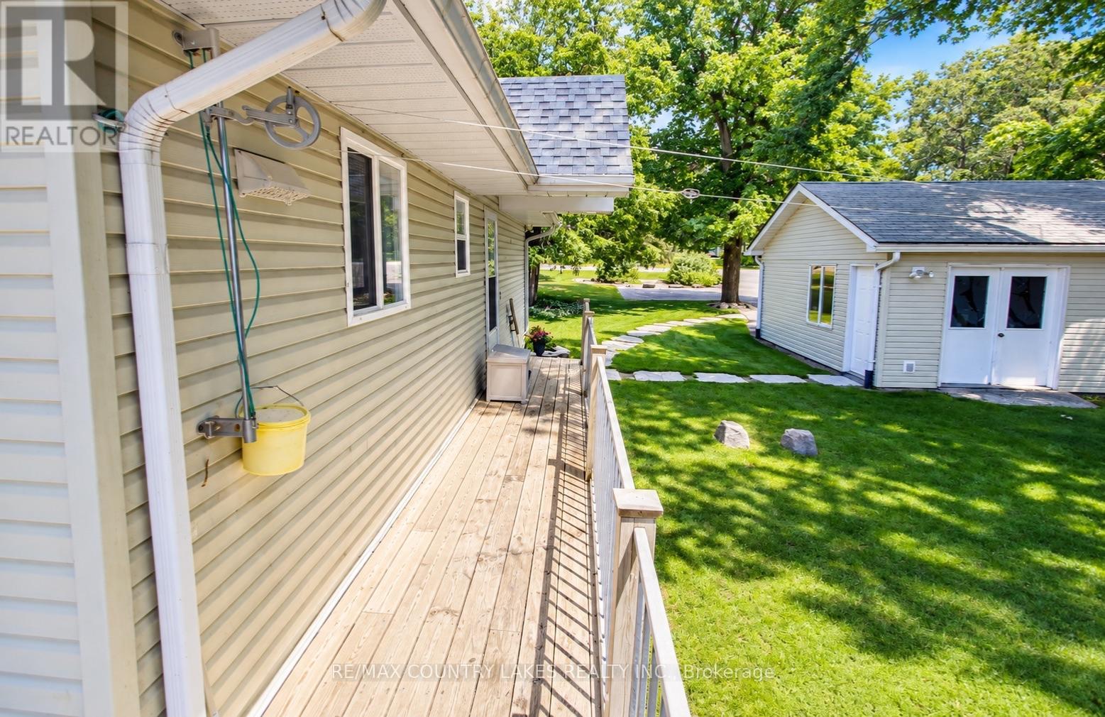 27 Hillcrest Avenue, Kawartha Lakes, Ontario  K0M 2B0 - Photo 6 - X13479290