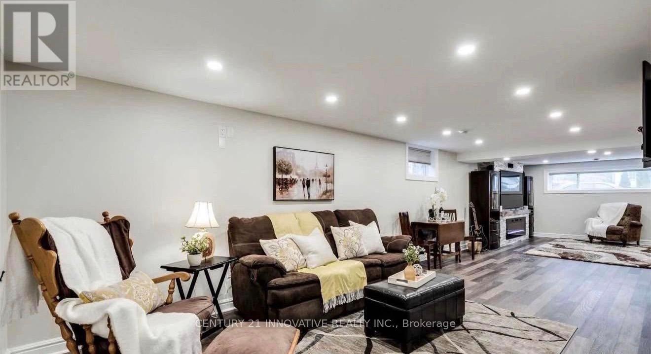 Basement - 586 Chamberlain Road, Burlington, Ontario  L7L 2V5 - Photo 2 - W13648648