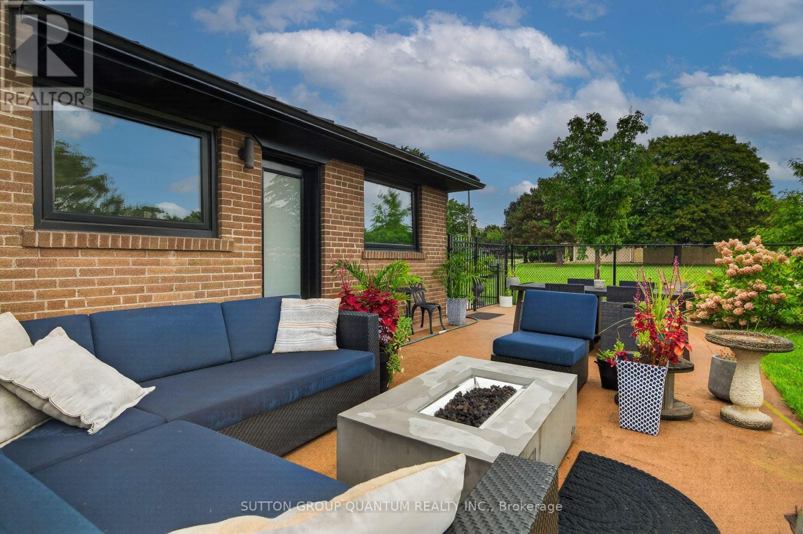 2103 Seabrook Drive, Oakville, Ontario  L6L 2T8 - Photo 40 - W13774378